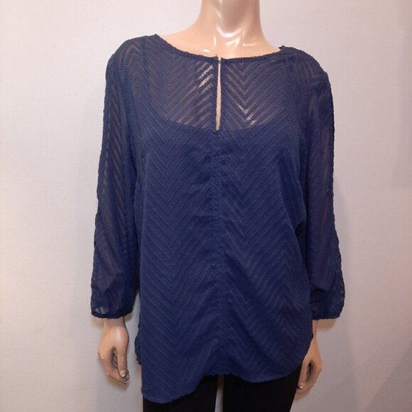 3/$20 DENVER HAYES Sheer Blouse Textured Long Slit Sleeves Chevron Keyhole Top - Picture 12 of 12